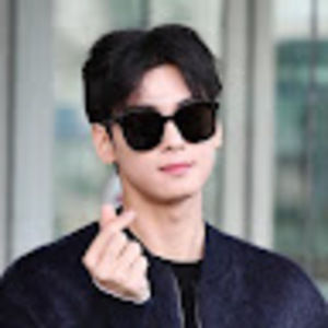 Meet your Posher, Clarissa